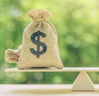 Giáo án Sinh hoạt lớp 12 chủ đề Tổ chức cuộc sống gia đình tuần 16