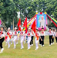 Giáo án Sinh hoạt lớp 8 Tham gia hoạt động phát triển cộng đồng tuần 22