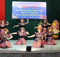 Giáo án Sinh hoạt dưới cờ lớp 2: Chăm sóc và phục vụ bản thân tuần 24