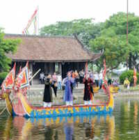 Giáo án Sinh hoạt lớp 4 Ứng xử nơi công cộng tuần 15