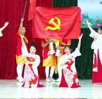 Giáo án Sinh hoạt lớp 4 Gắn kết gia đình - Quý trọng phụ nữ tuần 26