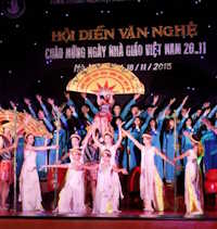 Giáo án Sinh hoạt dưới cờ lớp 5 Tri ân thầy cô - Kết nối bạn bè tuần 11