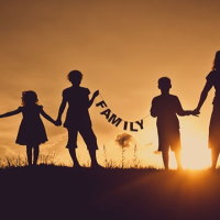 PowerPoint Hoạt động trải nghiệm 3 Tuần 24 Chủ đề 7: Yêu thương gia đình, quý trọng phụ nữ