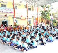 Giáo án Sinh hoạt dưới cờ lớp 12 Xây dựng cộng đồng tuần 20