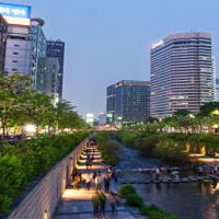 PowerPoint Tiếng Việt 3 Bài 13: Con kênh xanh giữa lòng thành phố